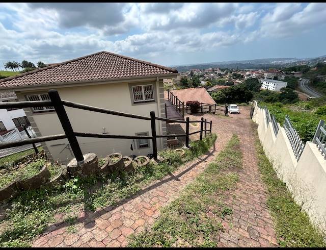 3 BEDROOM FREESTANDING RENTED IN RESERVOIR HILLS